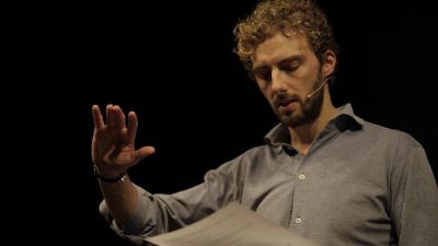 La fragilità è la parte più vera di noi. Ce lo insegna Leopardi