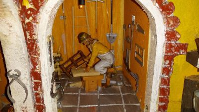 IL PERSONAGGIO DEL PRESEPIO/5. L'instancabile signore del legno